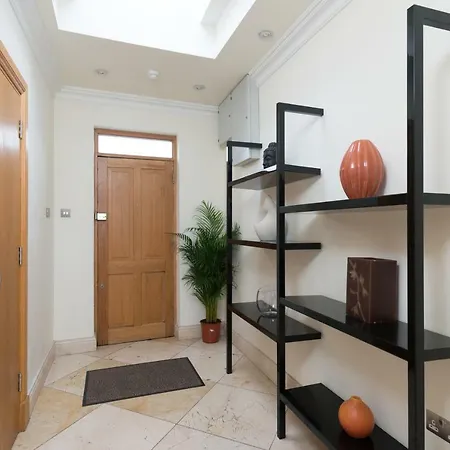 Luxury Center Penthouse Apartment Galway