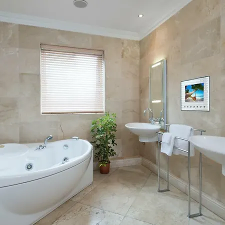Luxury Center Penthouse Galway