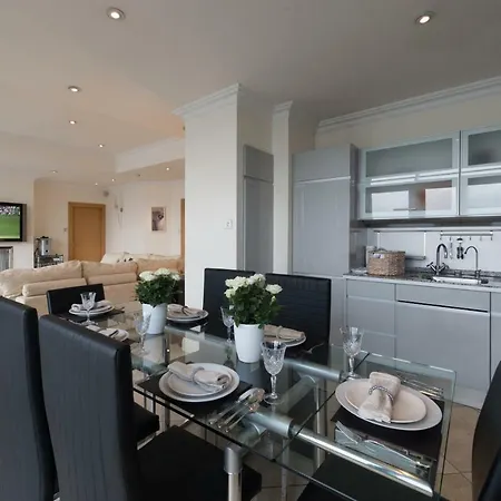 Luxury Center Penthouse Apartment Galway